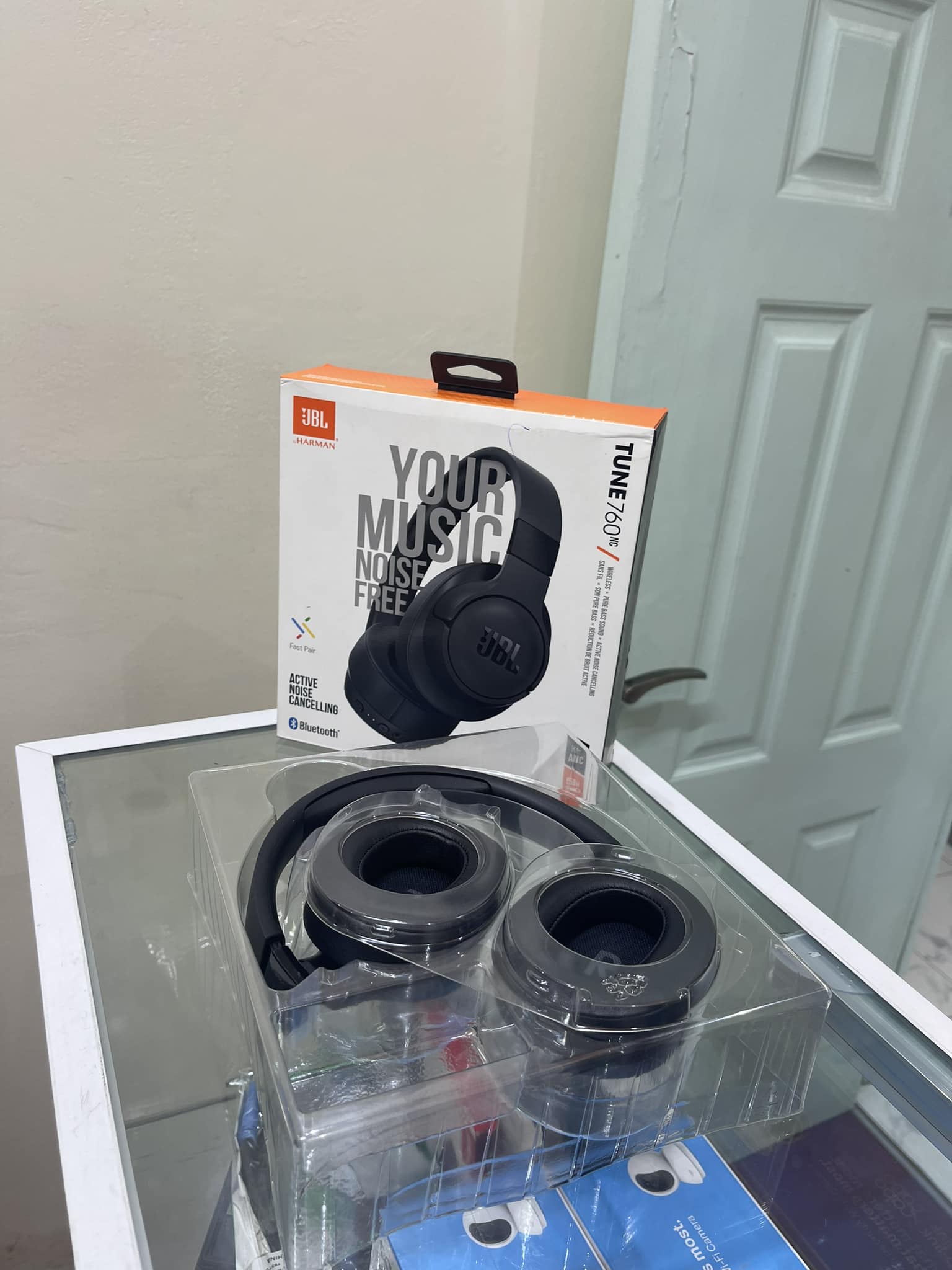 JBL TUNE 760NC  Headphones