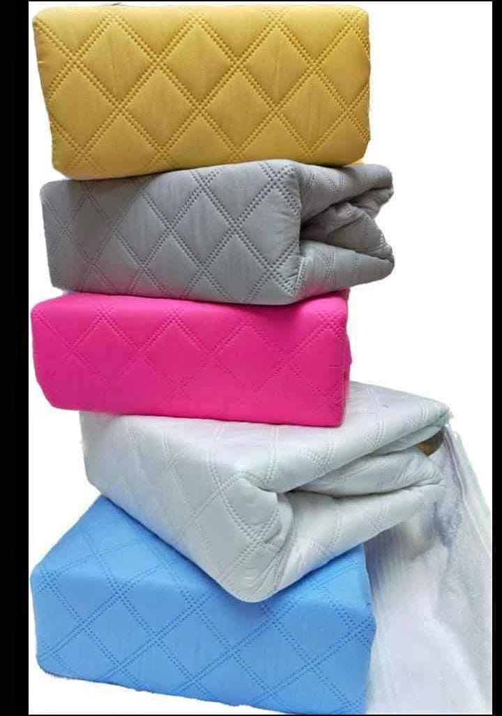 [ Clearance Sale] 🛏️ QUILTED WATERPROOF MATTRESS PROTECTOR – Ultra Soft, Multi-Color, Leak-Proof, Durable & Washable 🛡️🧺🩷💧