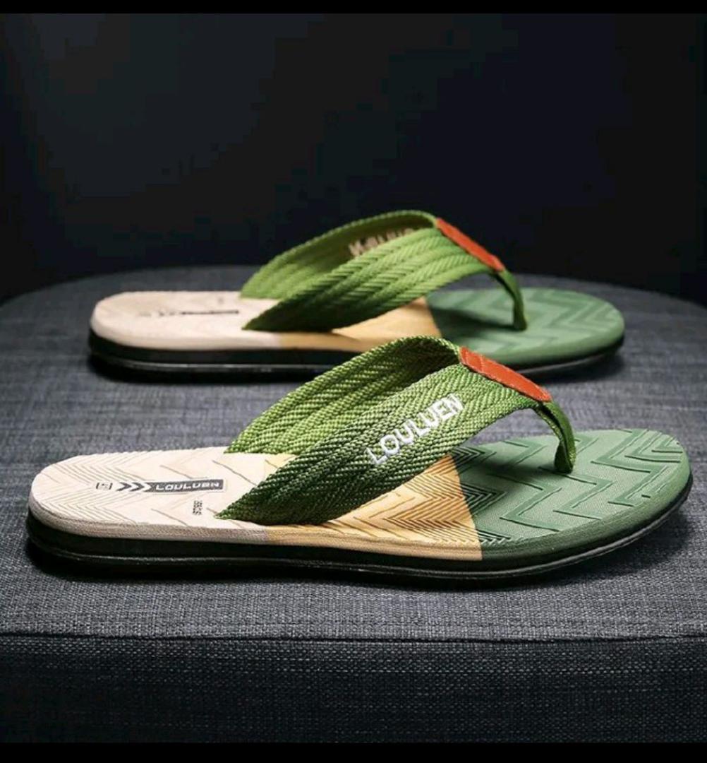 ABSOLUTE KINGS new men's shoes light flip flop summer men's beach slippers Beach sandals Bathrom shoes