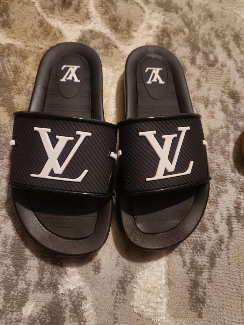 LOUIS VUITTON new men's slippers bathroom slippeers
