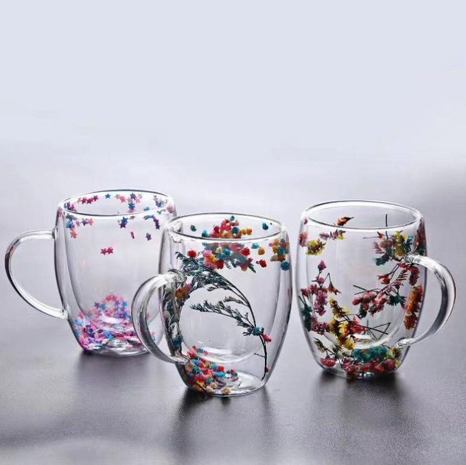 Dried Flowers Double Wall Clear Glass Coffee Mugs Creative Clear Glass Cups with Handle Double Insulated Glass Cup for Hot Cold Beverages Double Walled Glass Cup Mug