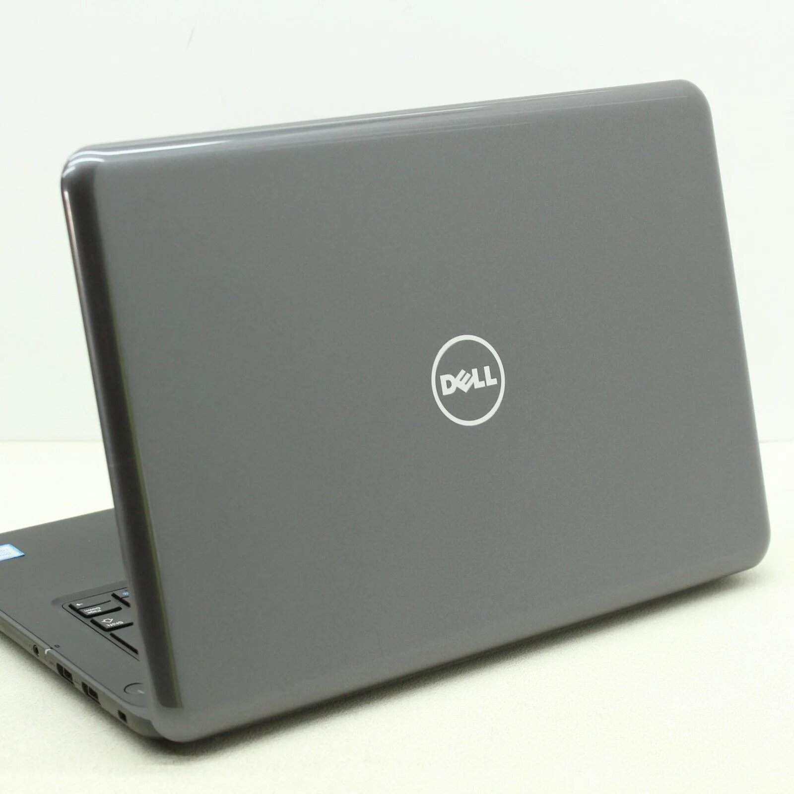 Dell Latitude 3380 Intel Core i3 7th Generation, 4GB RAM, 256GB SSD, 13.3-Inch Display - Black
