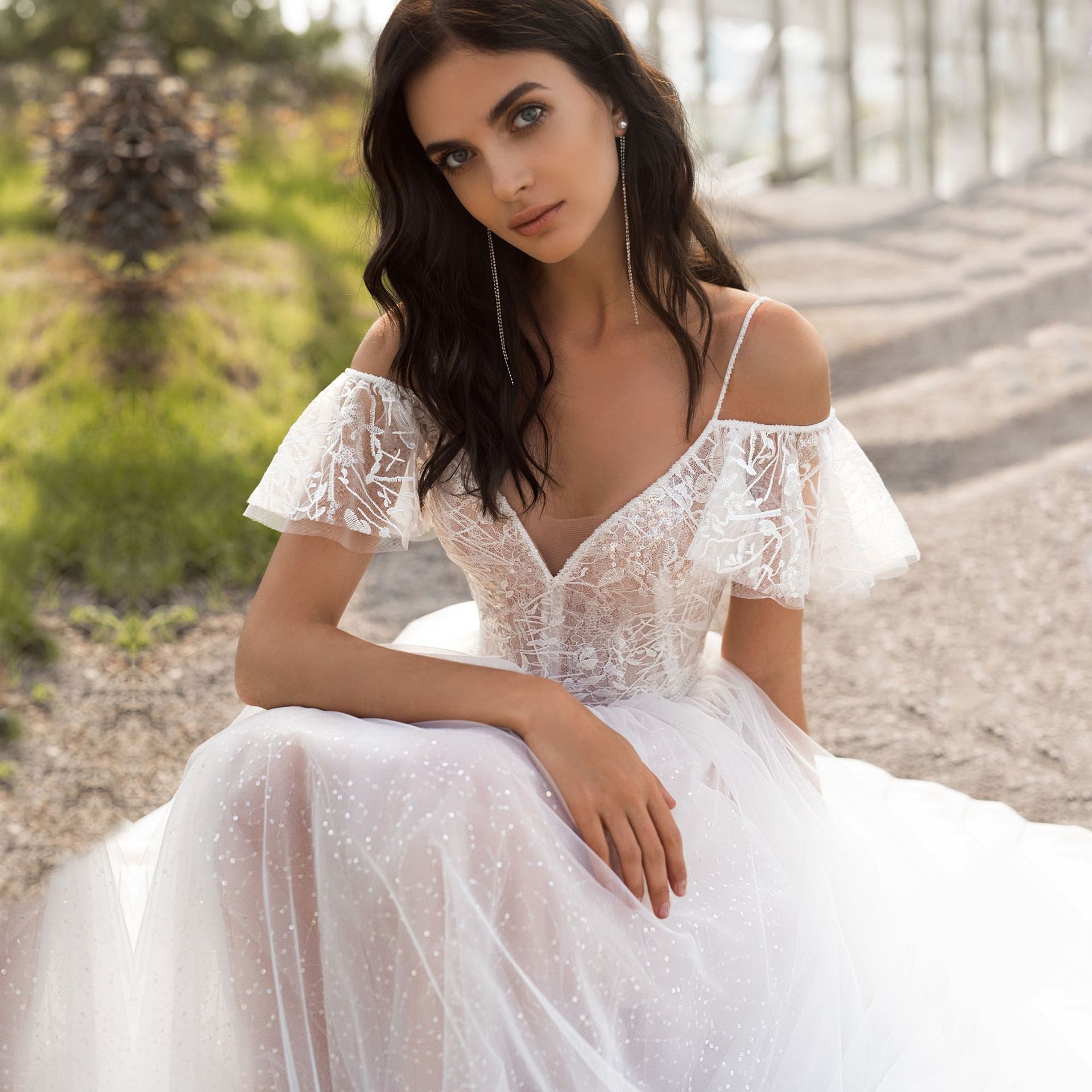 2025 Spring New Large Wedding Dress with Slimming and Slimming Appearance, Shoulders Equal, Fat, Lace, Flower, One Shoulder Female White One size