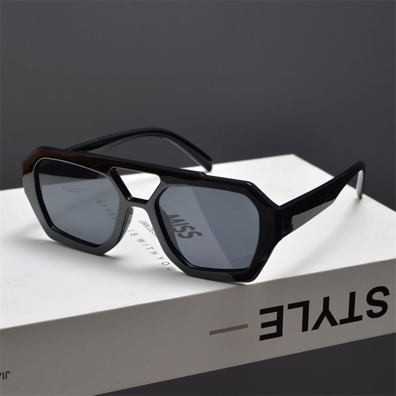 Double beam irregular sunglasses, American retro personalized square sunglasses, summer sunshade sunglasses Leopard print frame as picture