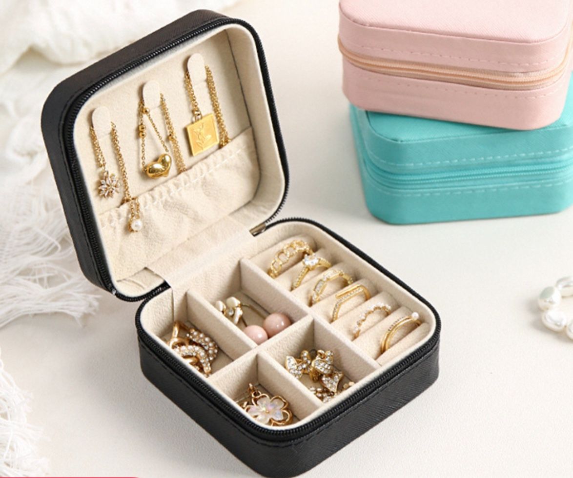 Portable Jewelry Organizer - Travel-Friendly Ring, Necklace, and Earring Storage Box White as picture