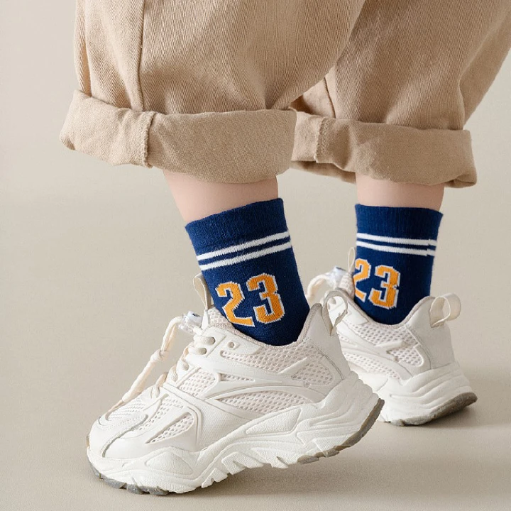 5 Pairs of Children's Socks Boys Mid-tube socks Fall Winter Boys Girls Baby Student Cartoon Sports Socks as shows [2-5 years old] Recommended shoe size 17