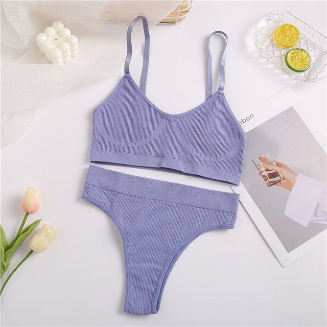 Spring and summer breathable women's sports yoga vest fitness integrated seamless thong bra set supports board processing