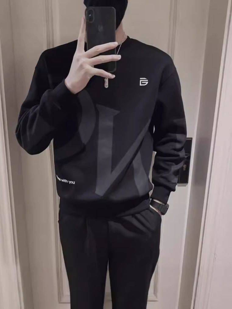 Chao Lun Bu autumn men's hoodie trend loose long sleeved top lazy style Harajuku style BF Hong Kong style factory batch