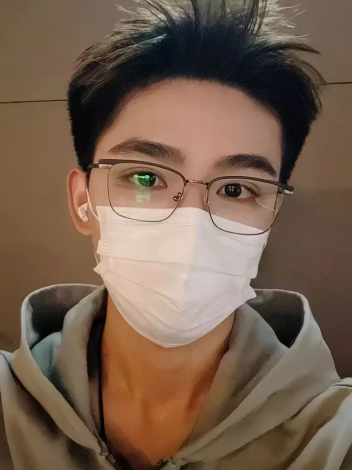 1PC Optical Metal Frame High Quality Square Photochromic Eyeglasses Frames Custom Photocromic Optical Glasses for Women Men