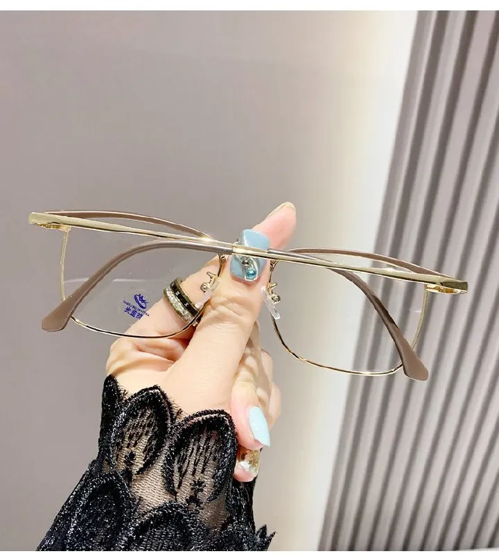 1PC Optical Metal Frame High Quality Square Photochromic Eyeglasses Frames Custom Photocromic Optical Glasses for Women Men