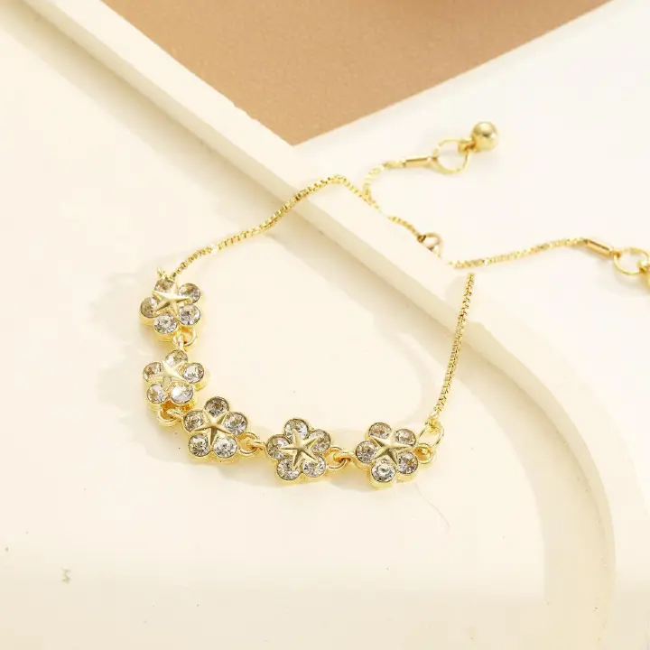 Hot-Selling Light Luxury Niche Design High-End Sense Inlaid Rhinestone Bracelet Jewelry Push-Pull Bracelet