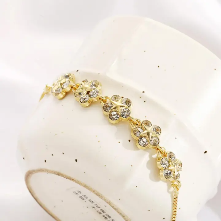 Hot-Selling Light Luxury Niche Design High-End Sense Inlaid Rhinestone Bracelet Jewelry Push-Pull Bracelet