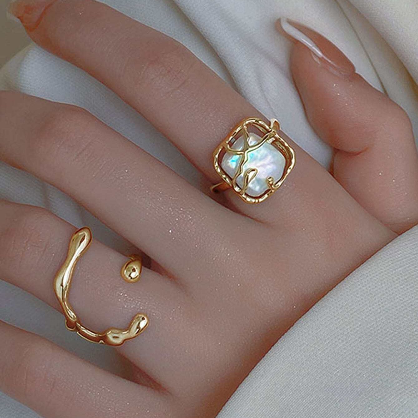 Two-piece ring Open Ring Personalized Rings Moon and Pearl Ring Personality and fashion Unique design Women's Rings Can be worn on any finger