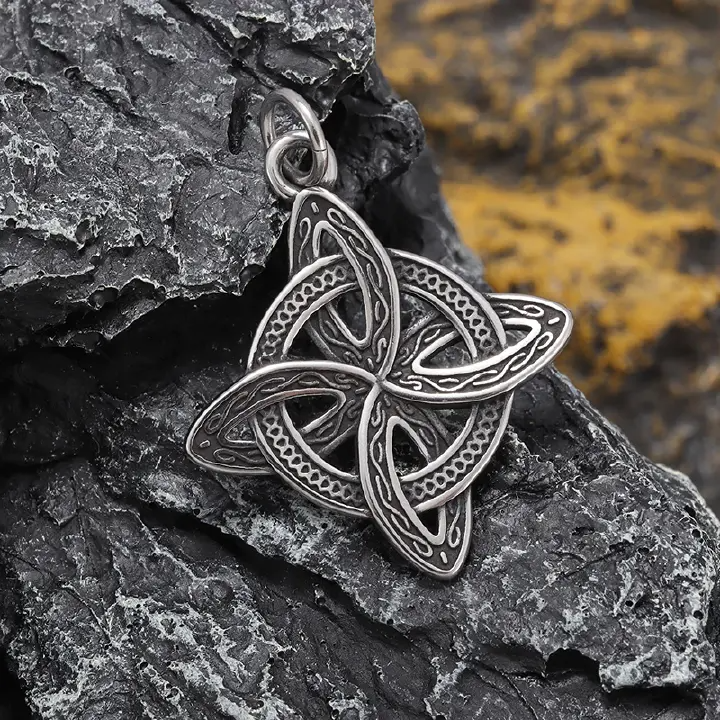 1pcWiccan Witch\'s Knot Necklace for Women\'s Magic Knot Pagan Pendant Irish Celtic Knot Lucky Amulet Jewelry Gift
