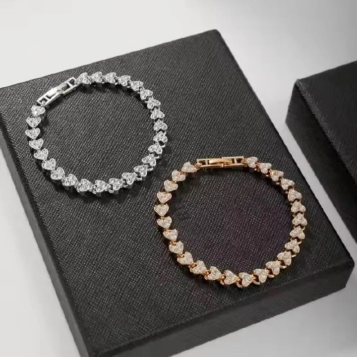 Luxury Roman Crystal Bracelet for Women New Fashion Heart Chain Charm Rhinestone Bangle Wedding Bridal Jewelry Accessories Gifts
