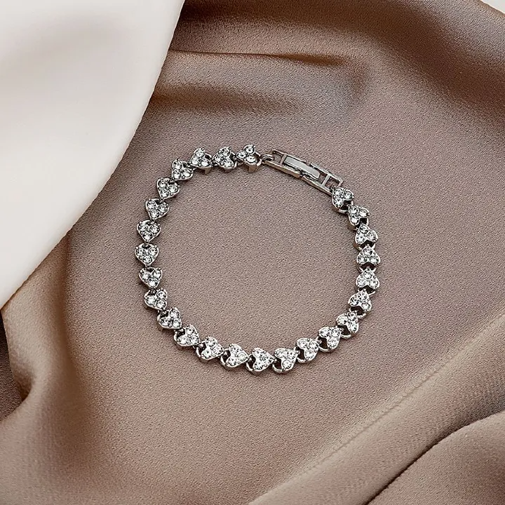 Luxury Roman Crystal Bracelet for Women New Fashion Heart Chain Charm Rhinestone Bangle Wedding Bridal Jewelry Accessories Gifts