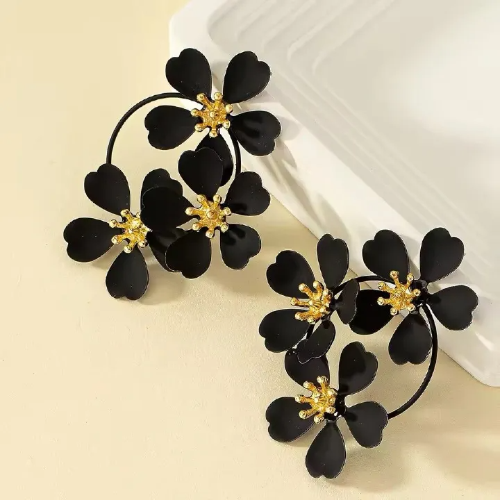 1Pair Bohemian Dangle Earrings Female Romantic Three Camellia Flower Korean Earrings for Women Luxury Designer Fashion Jewelry