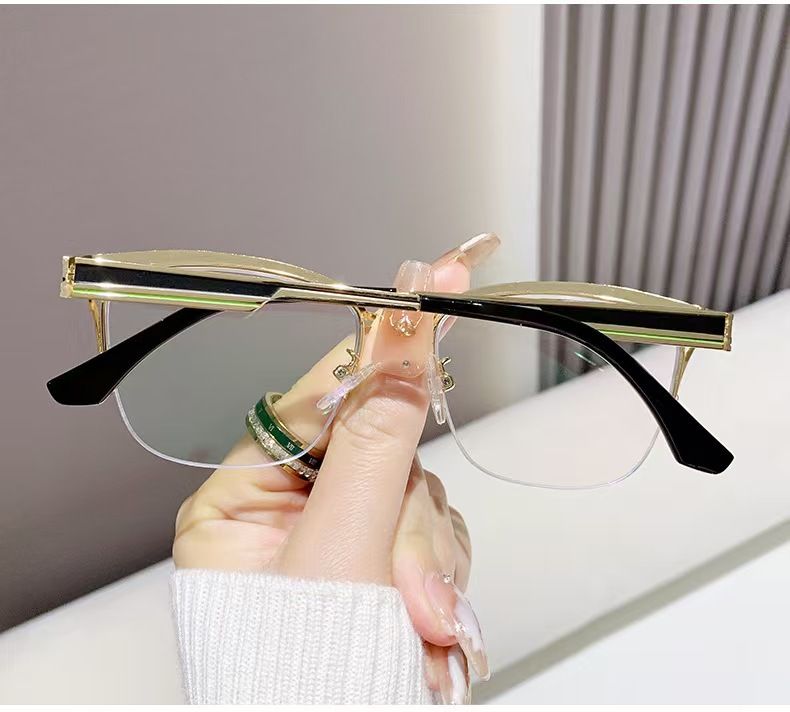 Hot Selling Metal Optical Frame Prescription Glasses Eyewear Square Anti Blue Light Photochromic Eyeglass