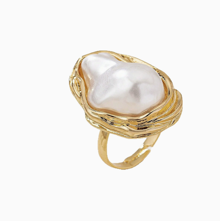 European And American Trends Are Hot, Special-Shaped Pearl Set, Retro Luxury Fashion Temperament Necklace, Stud Earrings, Ring Set.