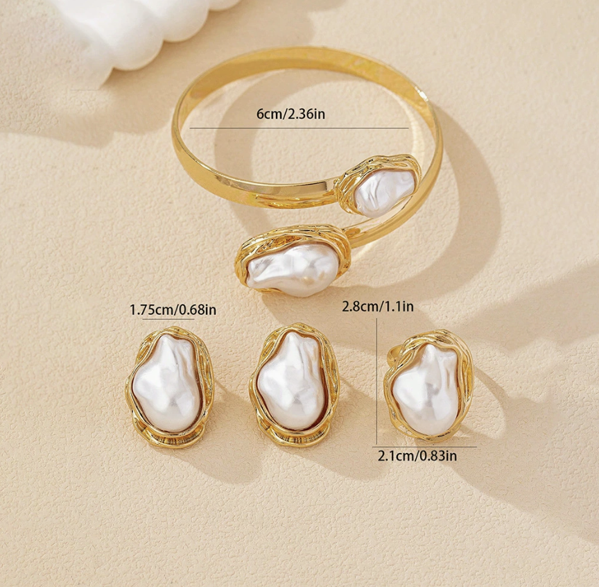 European And American Trends Are Hot, Special-Shaped Pearl Set, Retro Luxury Fashion Temperament Necklace, Stud Earrings, Ring Set.