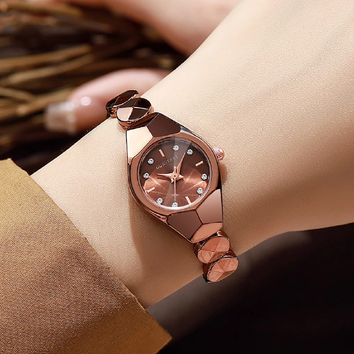 New Waterproof Quartz Watch Female Niche Light Luxury Student Exquisite Bracelet Watch Internet Celebrity Ladies Watch