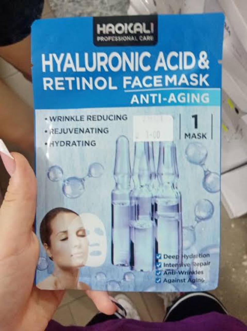 Hyaluronic acid and Retinol  Face mask 1pc