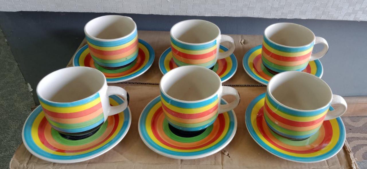 12pcs office lined tea set CUPS & SAUCER SET.its timeless design combines style and functionality, making it a delightful addition to your table setting.