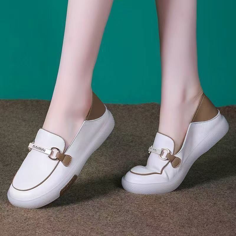 New one-step mom women's shoes, white shoes, casual women's lightweight soft soled shallow mouth loafers