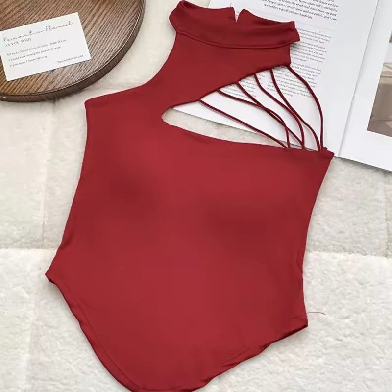 Ladies' hollowed out sleeveless tight fitting T-shirt cool punk T-shirt technology style new sexy short top