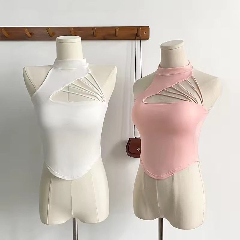 Ladies' hollowed out sleeveless tight fitting T-shirt cool punk T-shirt technology style new sexy short top