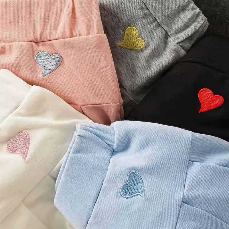 Children's clothing, half skirt, girls' summer clothes, versatile anti slip belt, safety pants, pleated skirt, children's baby A-line skirt, pants trend