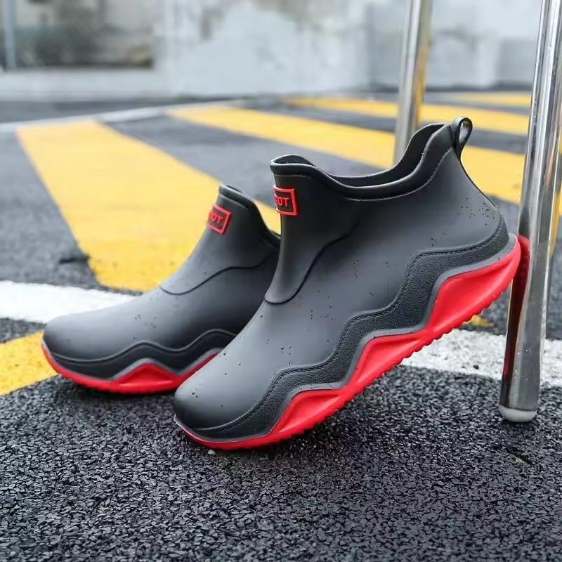 Men's and women's oversized rain boots, women's soft PVC rain shoes, waterproof rubber shoes, anti slip plastic shoes, outdoor one foot rain shoes