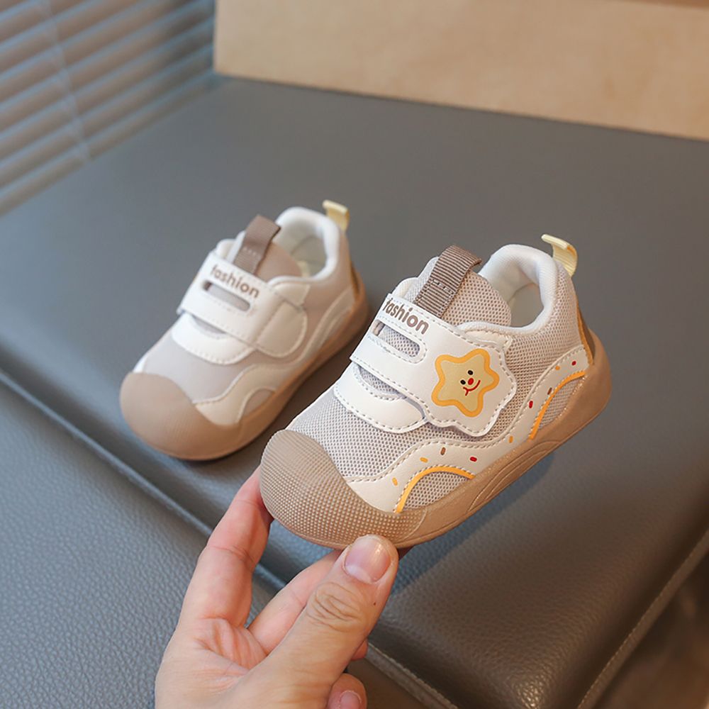 Ergonomic children's sports shoes cute cartoon boys and girls running shoes EVA lightweight children's sports shoes