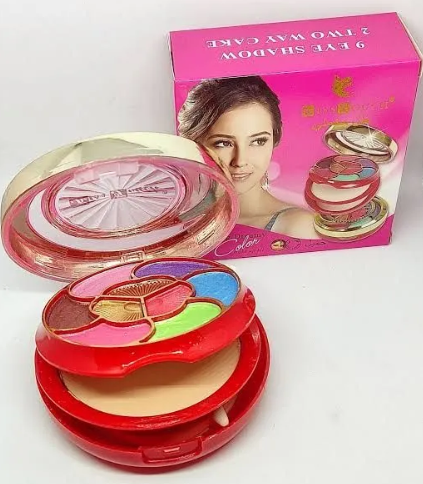 Dreamy Color 3-in-1 Makeup Set Palette – Blush, Highlighter, Eyeshadow & Lip Tint Portable  Features Complementary Shades for Eyes, Lips & Cheeks in one Sleek Palette Compact Slim Design with a Mirror