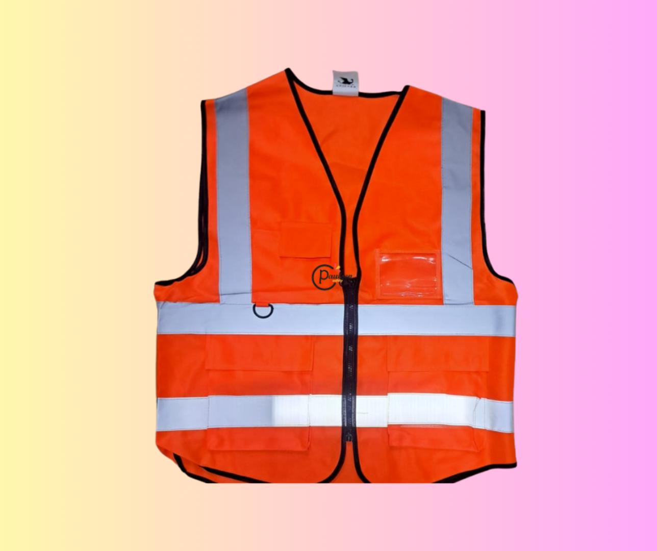 Pocket / Executive Reflectors ✨
🔹 Sleek, compact, and professional design
🔹 Bright visibility for maximum safety
🔹 Lightweight & easy to carry anywhere

💼 Perfect blend of style and safety – stay