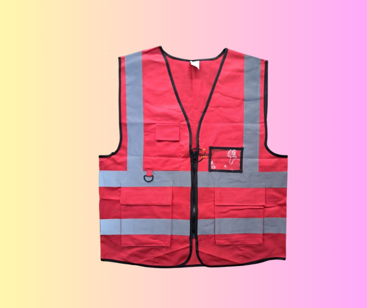 Pocket / Executive Reflectors ✨
🔹 Sleek, compact, and professional design
🔹 Bright visibility for maximum safety
🔹 Lightweight & easy to carry anywhere

💼 Perfect blend of style and safety – stay