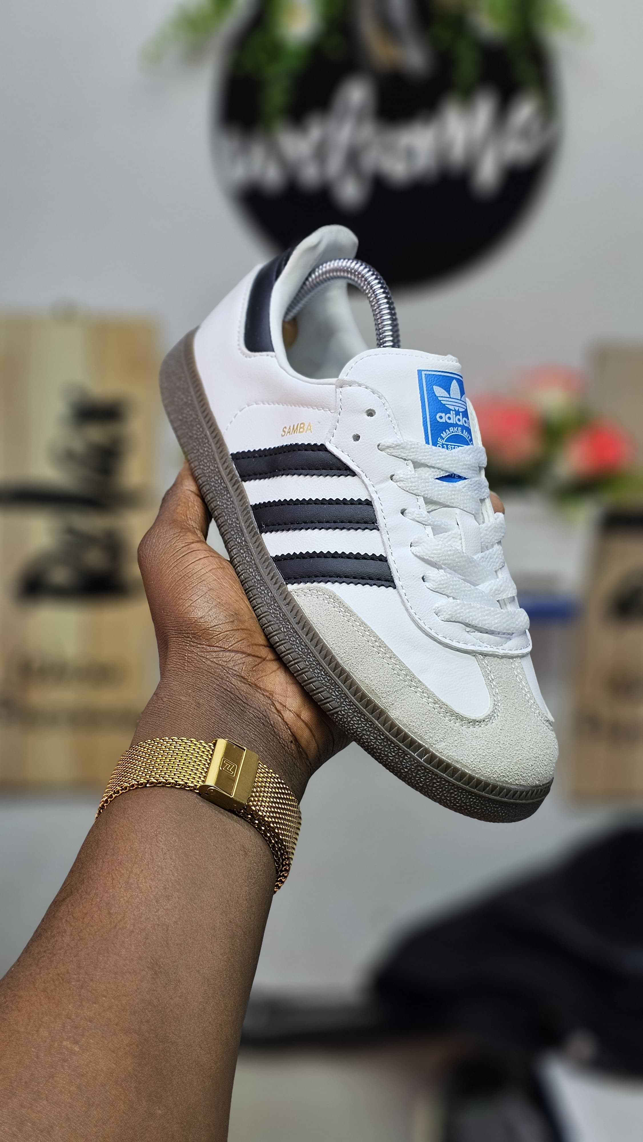 ⚡SAMBA SINGLE SOLE🔥HIGH quality double sole unisex sneakers ,All season wearing men/ladies fashioned sneakers🥰 Very elegant sneaker availble in all colours eg white black pink etc🥰😘CUTE as pictur⚡