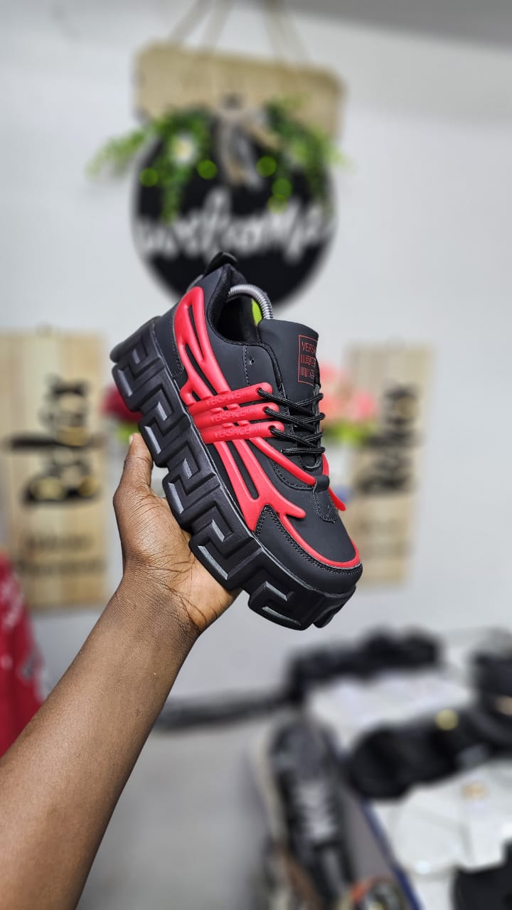 ⚡VERSEARCH SOLE🔥HIGH quality  sole Mens sneakers ,All season wearing men/ladies fashioned sneakers🥰 Very elegant sneaker availble in all colours eg white black pink red etc🥰😘CUTE as pictured⚡