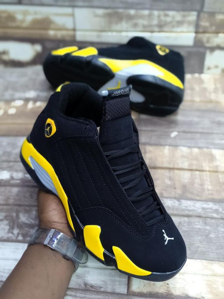 ⚡NEW ARRIVAL ORIGINAL JORDAN 14 💯 comfortable and durable men's sneakers for all-day support and comfort ⚡,, available in black ,red , white, blue and yellow sizes 40-46💯⚡