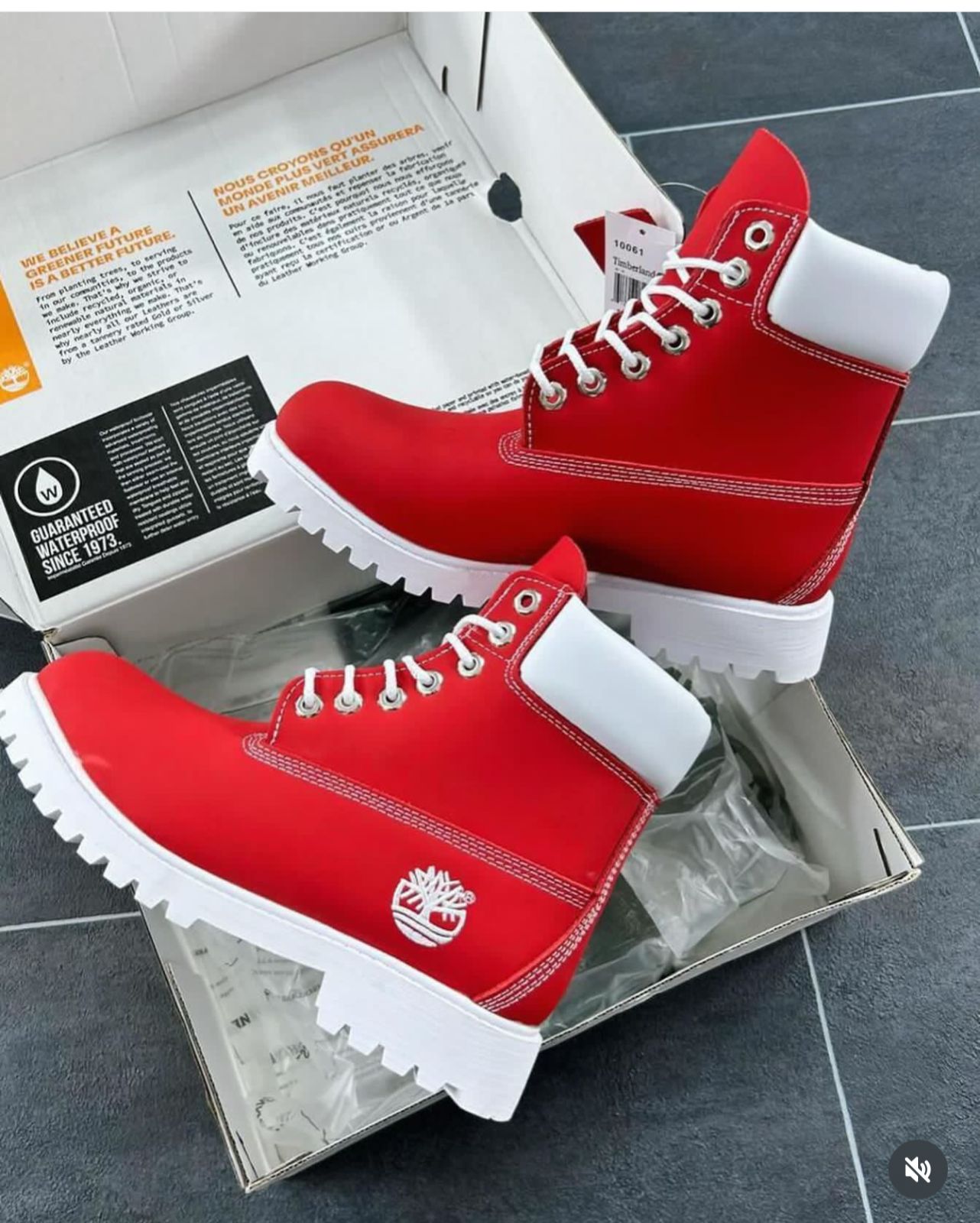 ⚡NEW ARRIVAL ORIGINAL timberland 💯 comfortable and durable  naked wolf sneakers for all-day support and comfort ⚡,, ideal for walking or daily use available in black ,red , white, blue sizes 40-45💯⚡