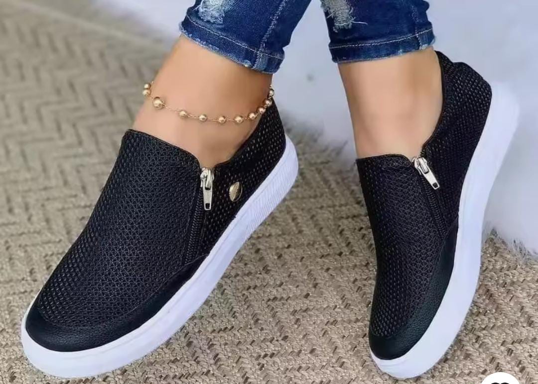 ⚡NEW IN STOCK ORIGINAL⚡  ladies/women's shoes made of leather and rubber soles for comfort easy to walk with this cute elegant ladies heels different color and sizes available💯