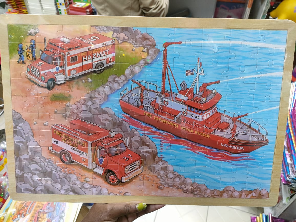 100pcs Cartoon Themed Kids playing Jigsaw puzzle Fun toy Develop focus and patience