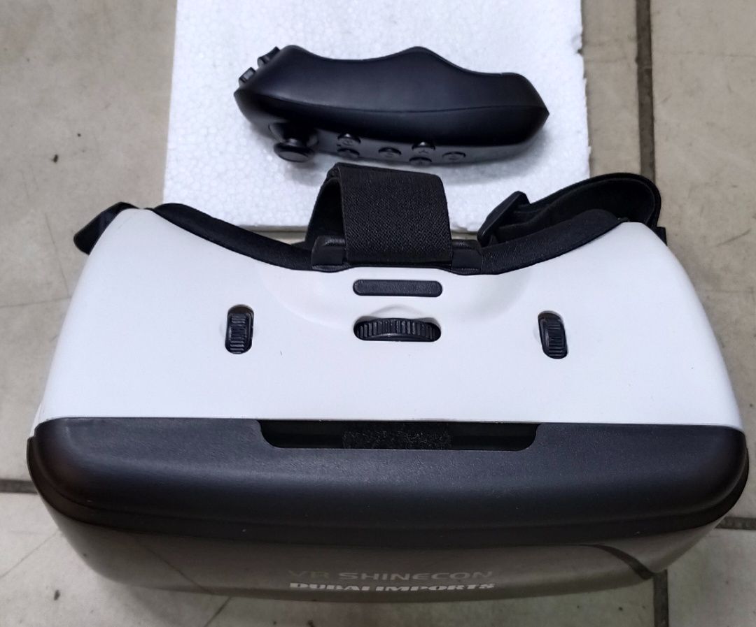 Virtual reality glasses (VR)