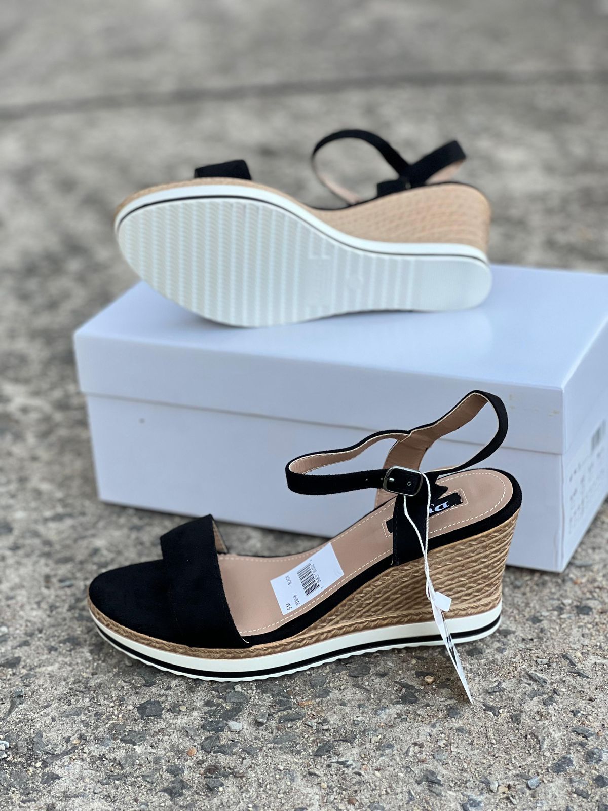 New arrivals 🔥🔥🔥🔥🔥 high quality pure leather original Taiyu ladies Trending Wedges very comfy shoes