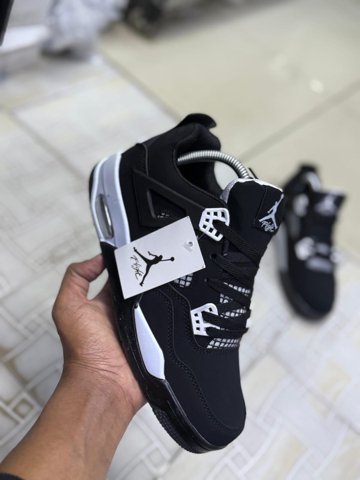 NEW  ARRIVAL DESIGN 🔥High quality jordan J4 comfortable UNISEX  sneakers😘all out fit matching cutest clasic all colours sneaker⚡ all season wearing water proof sneakers/very CUTE as pictured😘⚡