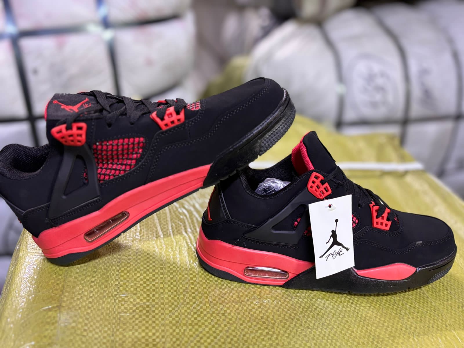 NEW  ARRIVAL DESIGN 🔥High quality jordan J4 comfortable UNISEX  sneakers😘all out fit matching cutest clasic all colours sneaker⚡ all season wearing water proof sneakers/very CUTE as pictured😘⚡