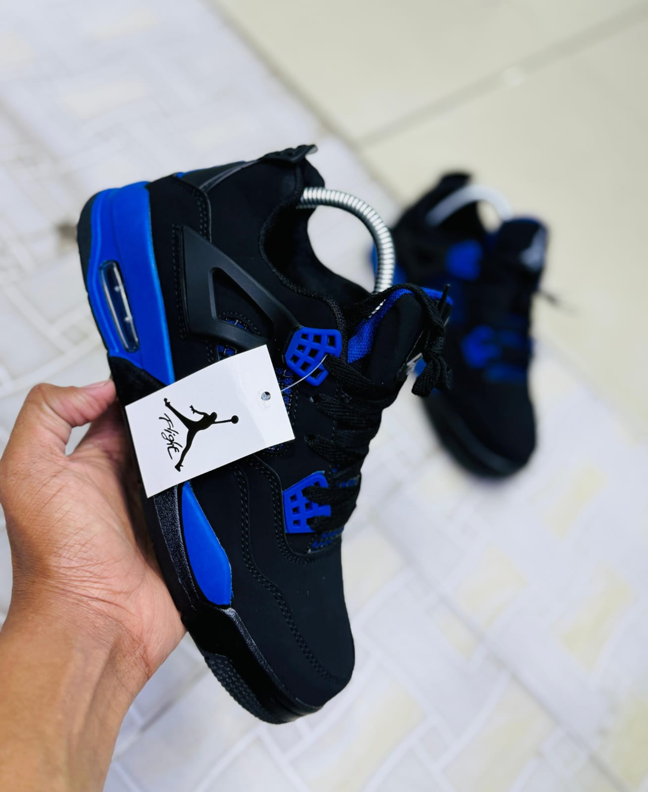NEW  ARRIVAL DESIGN 🔥High quality jordan J4 comfortable UNISEX  sneakers😘all out fit matching cutest clasic all colours sneaker⚡ all season wearing water proof sneakers/very CUTE as pictured😘⚡