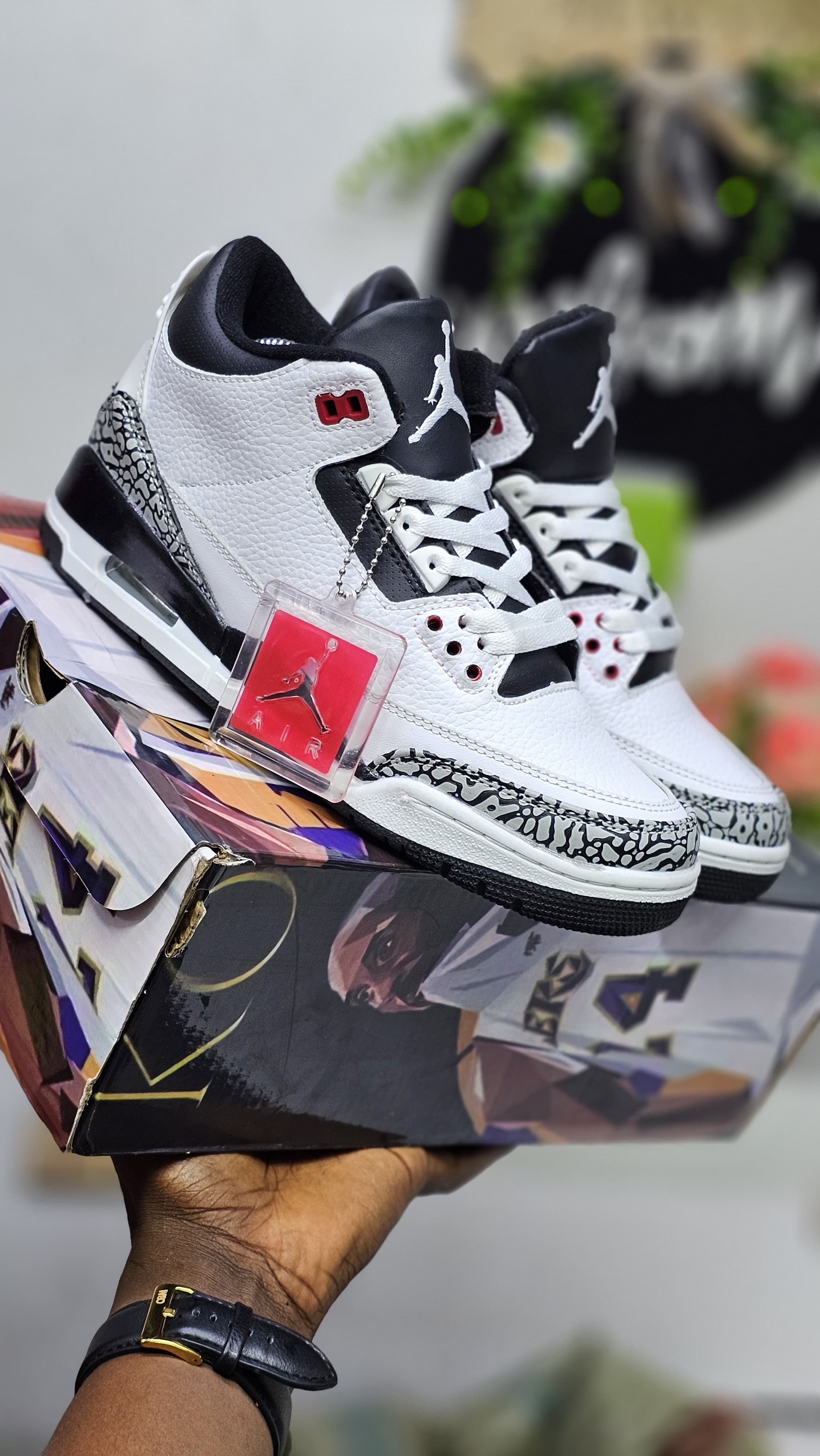 ⚡JORDAN 3 NEW ARRIVAL DESIGN 🔥High quality comfortable UNISEX sneakers😘all out fit matching cutest clasic all colours sneaker⚡⚡ all season wearing water proof sneakers/veryCUTE as pictured😘😘⚡