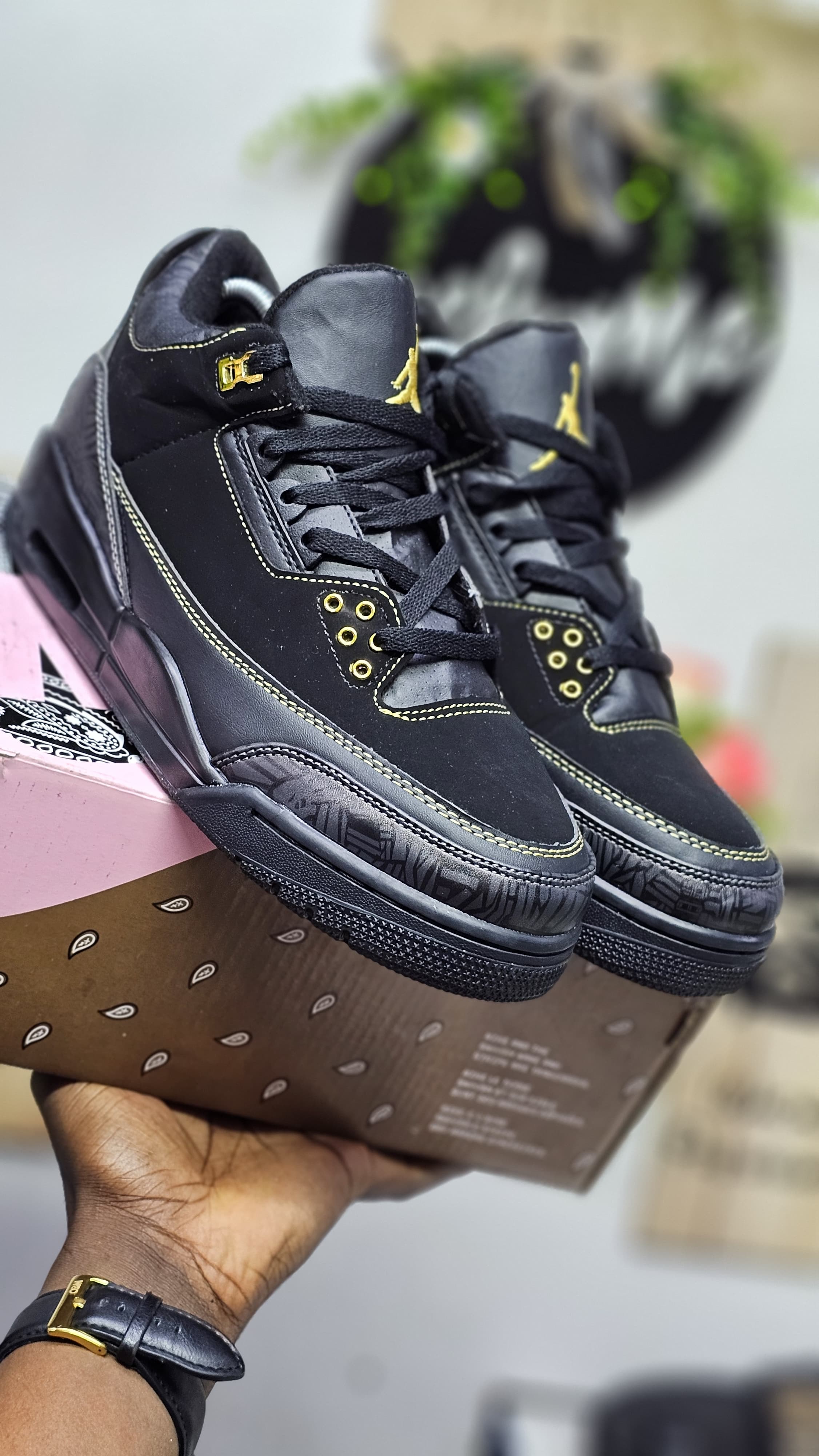 ⚡JORDAN 3 NEW ARRIVAL DESIGN 🔥High quality comfortable UNISEX sneakers😘all out fit matching cutest clasic all colours sneaker⚡⚡ all season wearing water proof sneakers/veryCUTE as pictured😘😘⚡