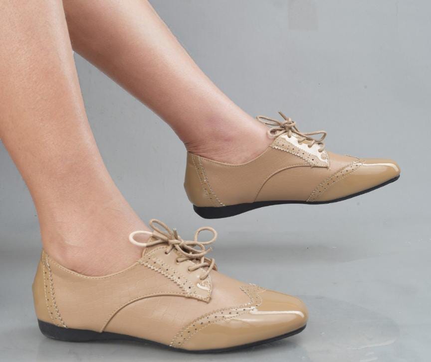 🔥⚡NEW ARRIVAL/LATEST women's  fashioned ❤‍🔥flats walk smart with this beautiful/ cute🔥 women's flat shoes🔥⚡ all colours and sizes available❤‍🔥 step up your walk with flats that speak confidence